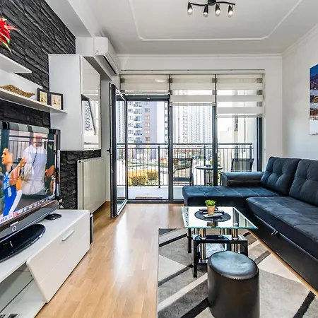 Modern In Waterfront Apartment *