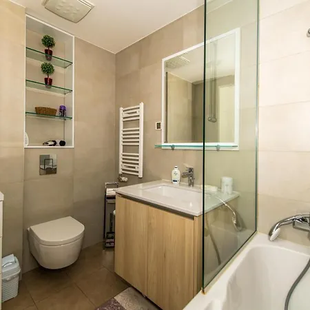 Modern In Waterfront Beograd