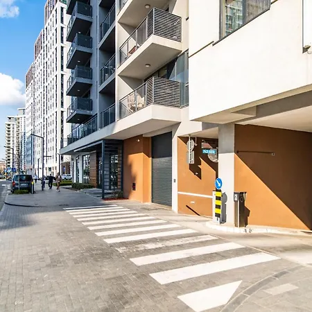 Modern In Waterfront Apartment Belgrade
